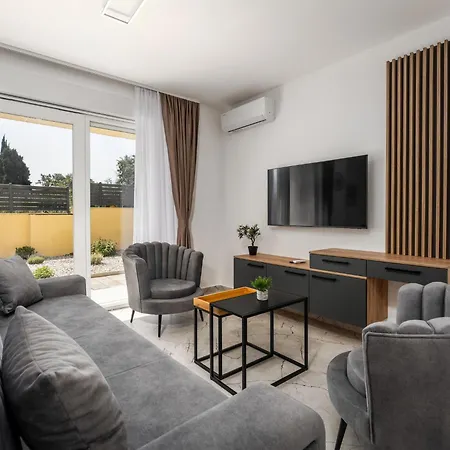 Mediterranee Oliva-1 By Interhome Διαμέρισμα