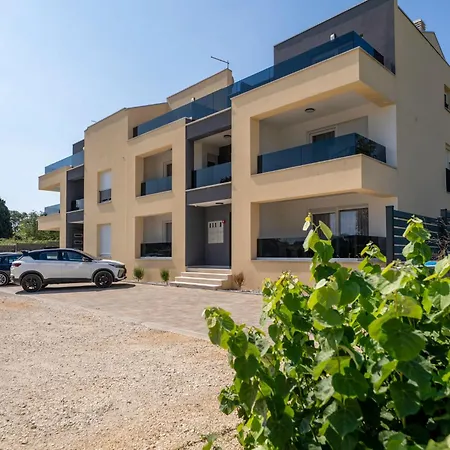 Mediterranee Oliva-1 By Interhome Διαμέρισμα Funtana